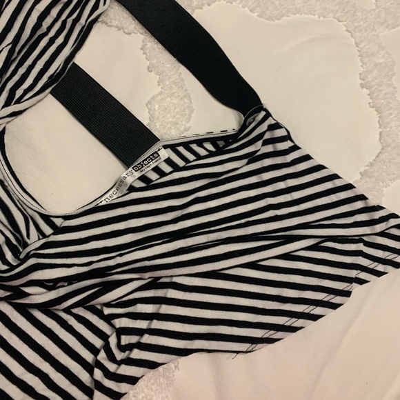 Striped Strappy Back Top - Picture 3 of 3